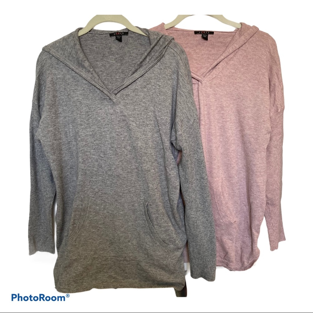 2 Cynus hooded pullover with pocket